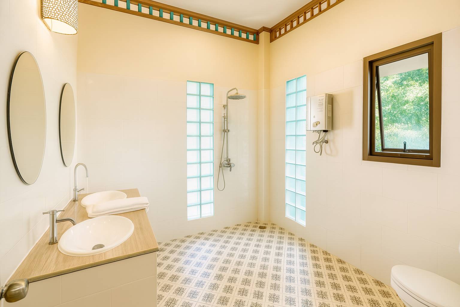 Modern bathroom with open-air shower – Jungle Villa
